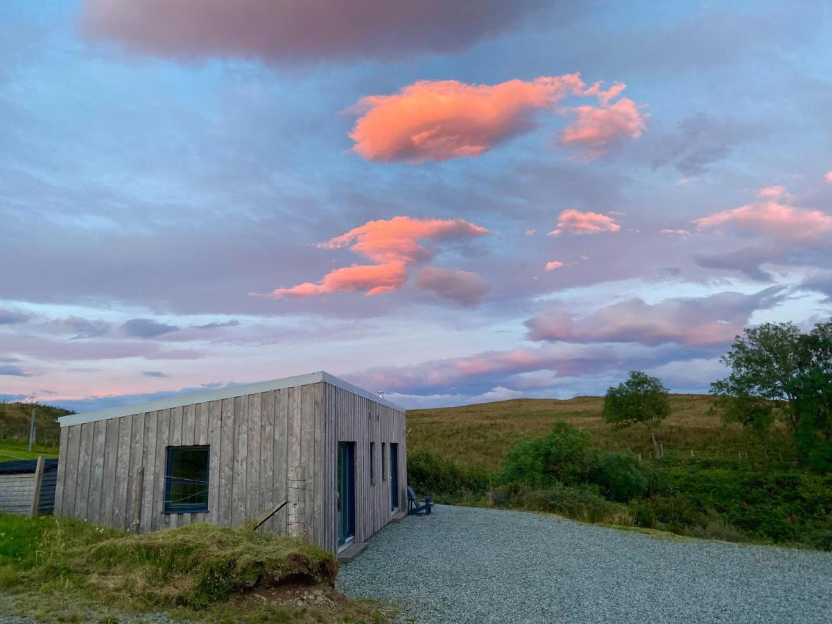 The Cabin Lonmore Bagian luar foto